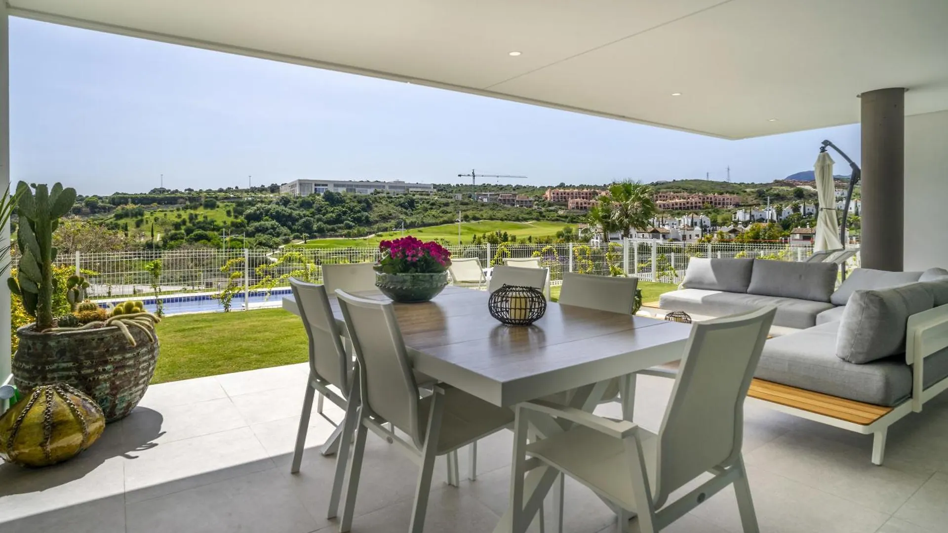 Fabuloso Apartamento Con Jardin Privado Y Jacuzzi إِستيبونا 0*,