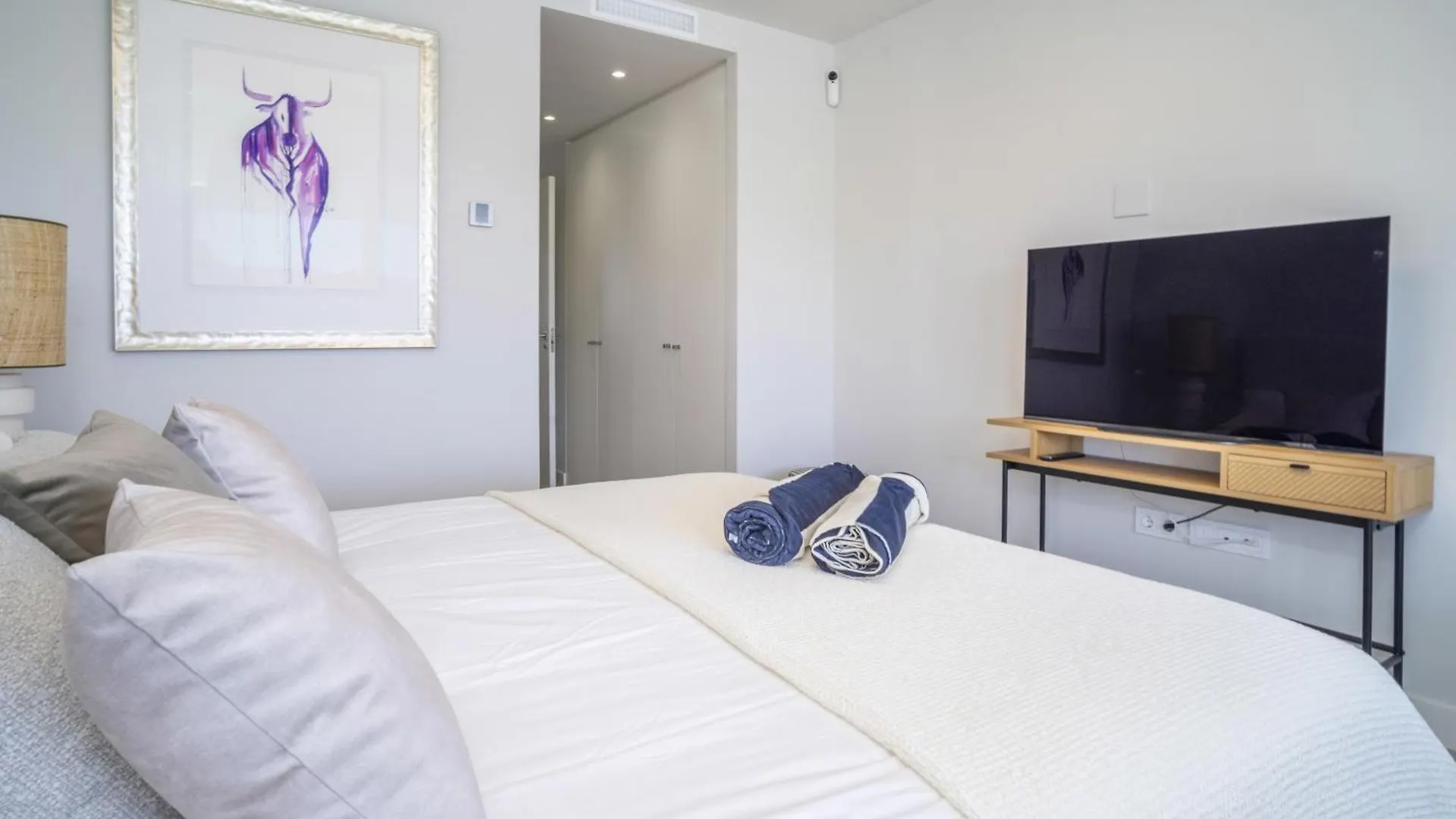 Fabuloso Apartamento Con Jardin Privado Y Jacuzzi إِستيبونا 0*,  إسبانيا