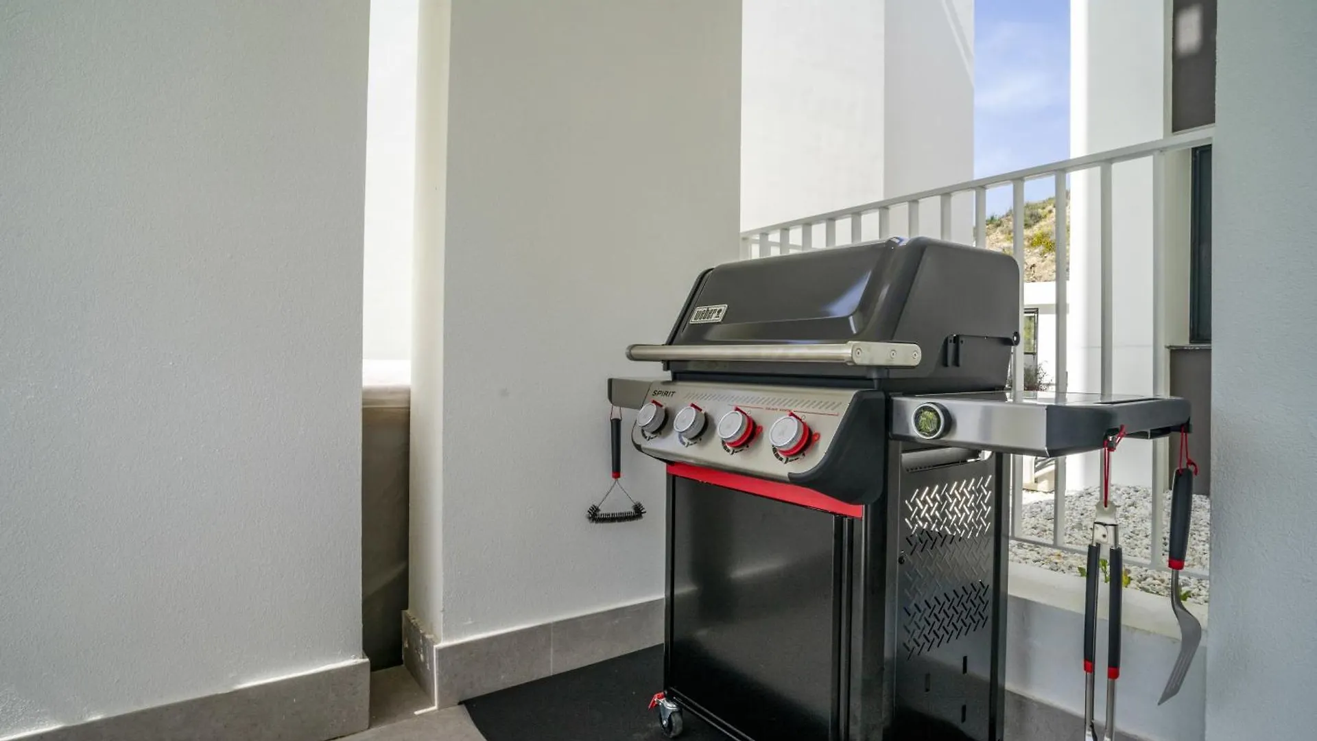 Lejlighed Fabuloso Apartamento Con Jardin Privado Y Jacuzzi Estepona