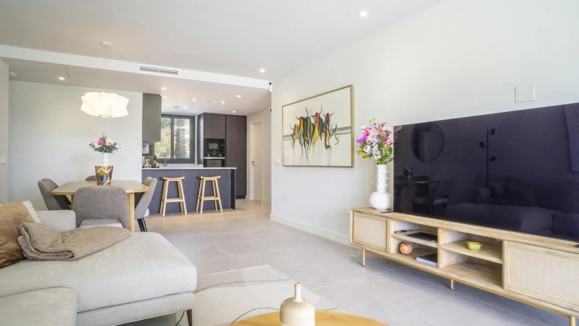 Fabuloso Apartamento Con Jardin Privado Y Jacuzzi Estepona Spanien